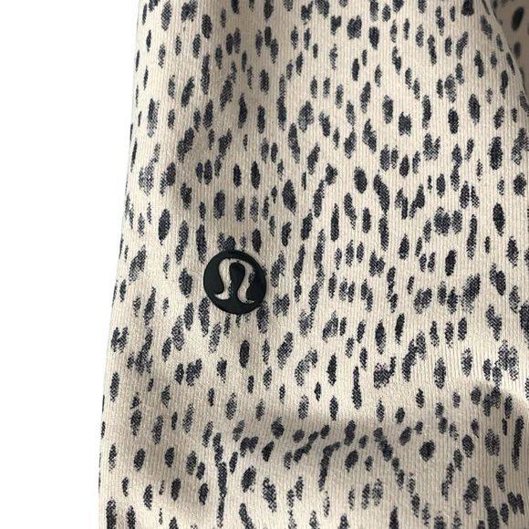 Lululemon Joggers Womens 4 Mid Rise Jet Crop Luon Slim Pull On Pants Drawstring - Picture 8 of 8